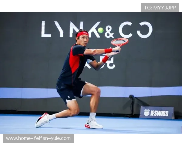 网球赛季最新动态：顶尖选手激战四大满贯赛事风云